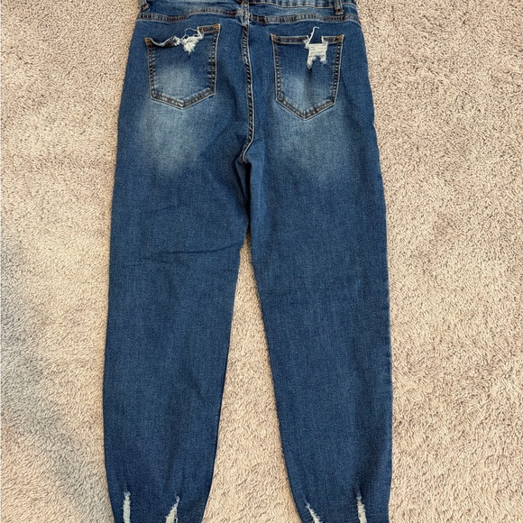 Stylish Blue Distressed Women Jeans - Picture 2 of 3